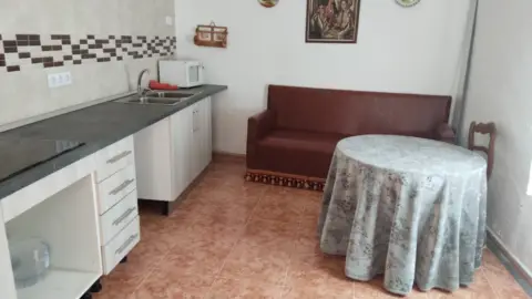 Casa rústica en calle de Sauco, 11