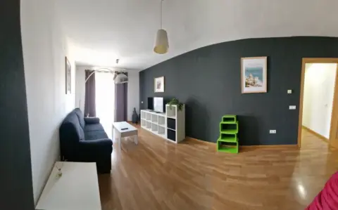 Piso en calle de los Pinos, 1