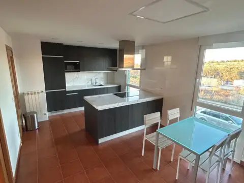 Chalet adosado en Avenida de las Sabinas, 6