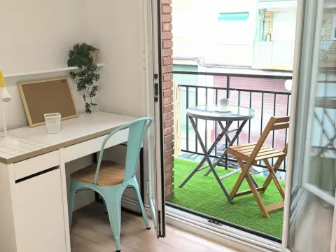 Habitación en calle del Padre Marín, 24 - alojamiento en Universidad-Los Lirios (Logroño)