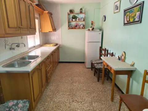 Single-family home on Calle de Granada, 5
