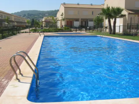 Casa adosada en Avenida Jaime I, 2
