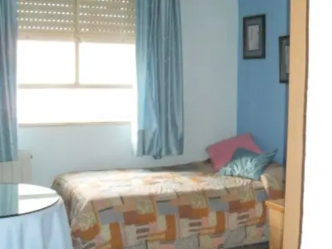 Habitación en calle de la Estación, 57