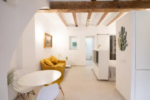Estudio en calle del Padre Luis Navarro, 239