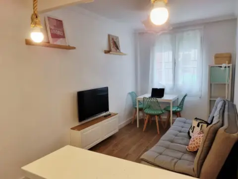 Piso en calle de Laredo, 6