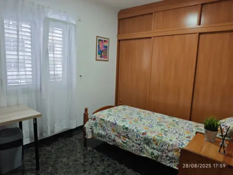 Habitación en calle Candelaria de León, 8