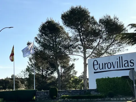 Chalet unifamiliar en calle del Número Diez, 87