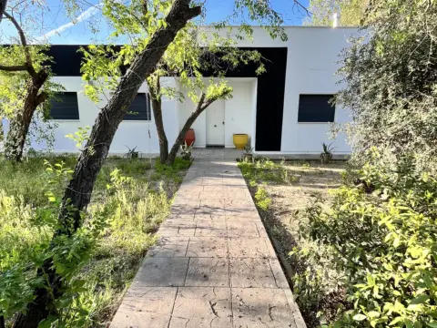 Chalet unifamiliar en calle del Número Diez, 87