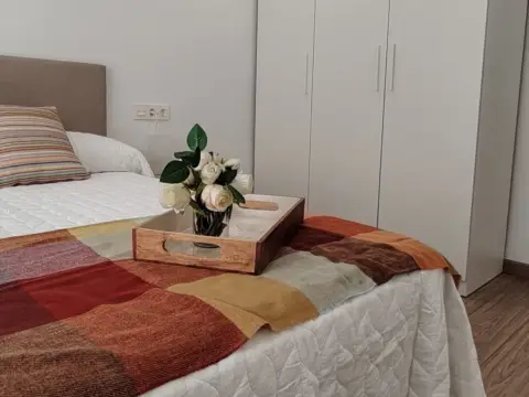 Habitación en Carrer Gabriel y Galán, 19