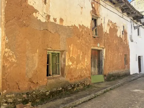 Casa adosada en calle Real, 13