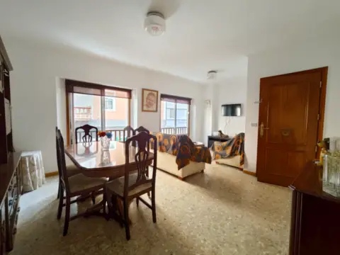 Piso en calle San Antonio, 67