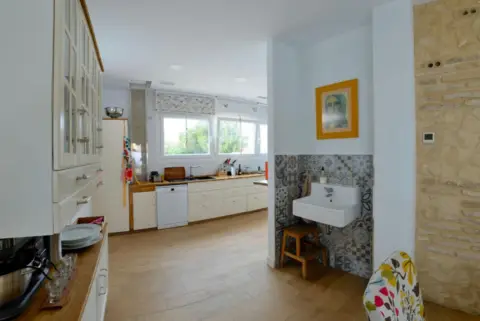 Chalet unifamiliar en Avenida del Camarón, 25