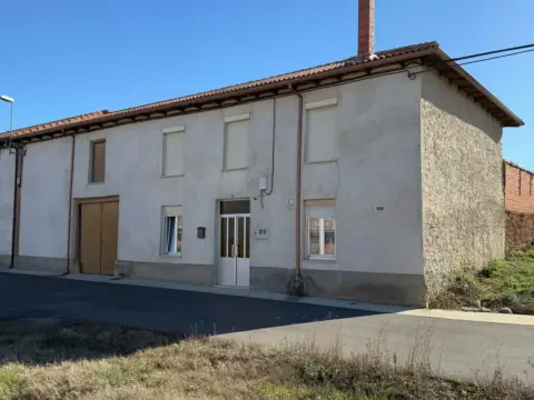 Casa rústica en calle Real, 5