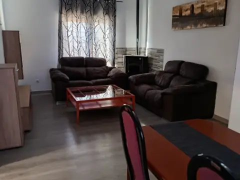 Chalet adosado en calle Siroco, 9