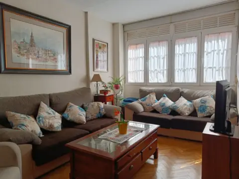 Casa adosada en calle de Recodo del Pinar, 11