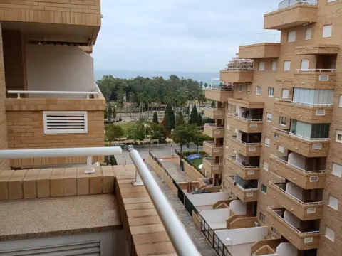 Apartamento en Avenida de la Central, 46