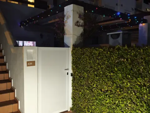 Chalet adosado en Avenida de la Alcanara, 1