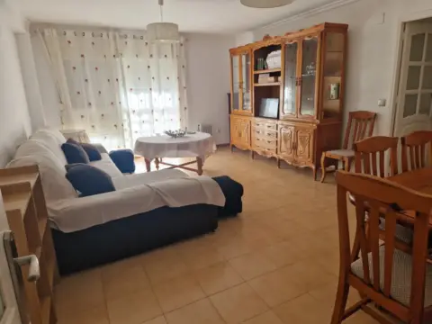 Piso en Avenida del Ejército Español, 5