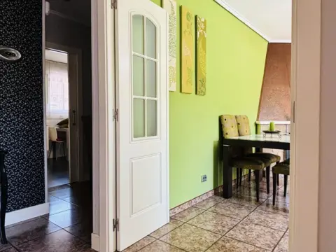 Chalet adosado en calle Isla del Oleo, 32