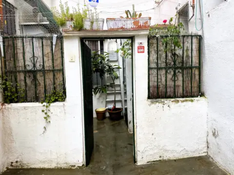 Casa adosada en calle de Berruguete, 70