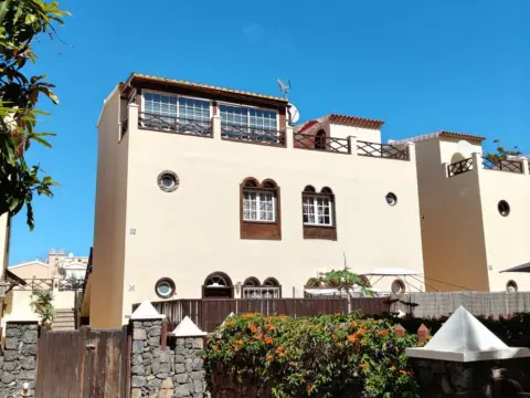 Dúplex en calle Atalisca, 10