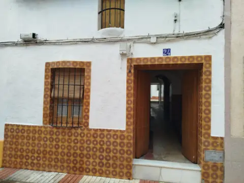 Casa adosada en calle Santa María, 24