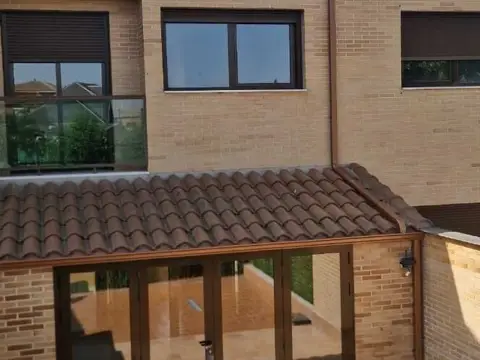 Chalet pareado en calle de los Caños, 35