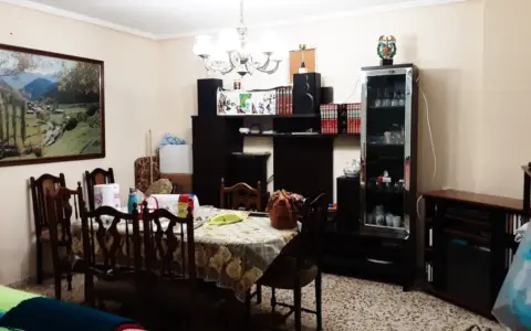 Chalet adosado en Carrer de València, 58