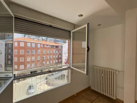 Piso en calle de Portugal, 1