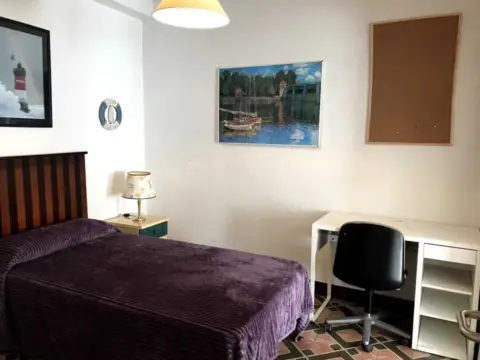 Piso en Ronda de Outeiro, 113