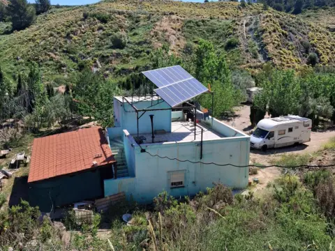 Chalet rústico en Avinguda de València, 47