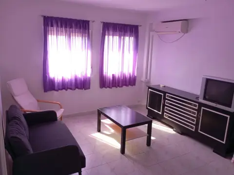 Piso en Avenida de la Soleá, 1