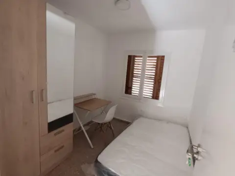 Habitación en calle del Músico Alfonsea, 9