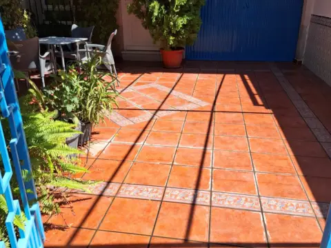 Dúplex en calle de la Vía, 95