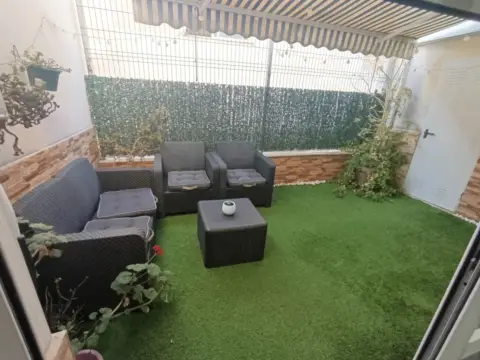 Casa adosada en calle Batalla de Gévora, 19