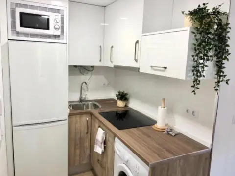 Piso en calle de Casta Álvarez, 62