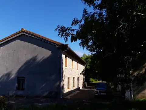 Casa rústica en Barrio de la Sierra, 15