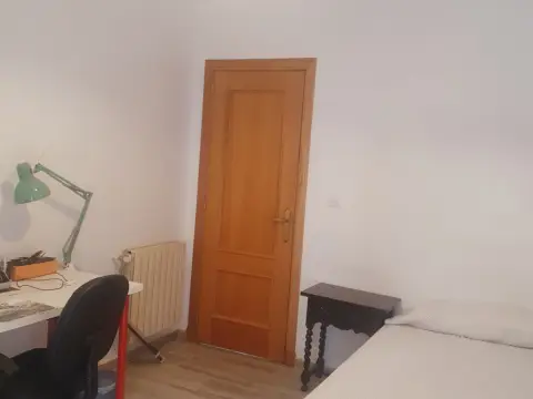 Habitación en calle de la Dehesa, 9