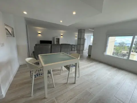 Piso en calle Coyunda, 1