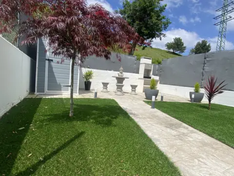 Chalet adosado en calle de la Llana, 1