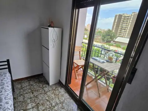 Habitación en Avinguda de Tres Forques, 133