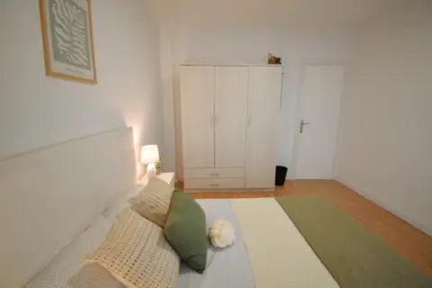 Habitación en Carrer Ramón y Cajal, 35