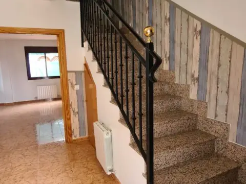 Chalet pareado en calle de Tenería, 12