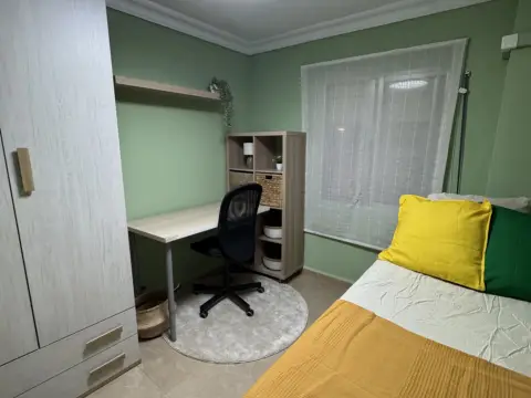 Habitación en calle Madreselva, 18