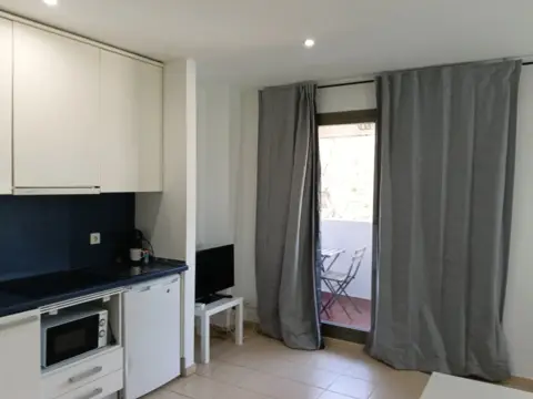 Estudio en calle del Espíritu Santo, 30