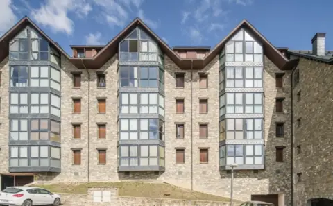 Ático en Avenida Pirineos, 1