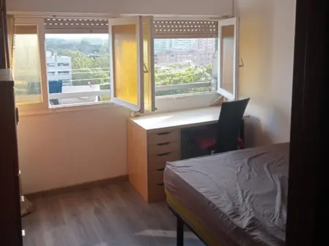 Habitación en Plaça de Jaume Huguet, 4