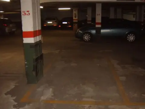 Garaje en calle de Jacinto Benavente, 45