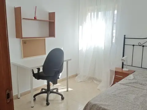 Habitación en calle Viterbo, 10