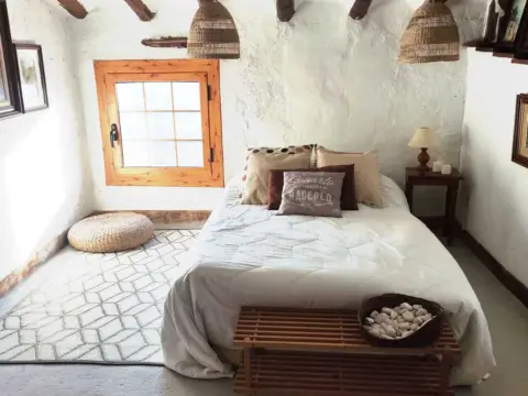 Casa adosada en calle Arriba, 5